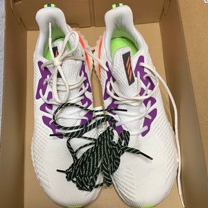 Adidas AlphaBoost